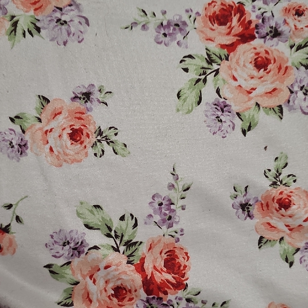Floral Women's Pajama Set - White and Pink - Picture 7 of 7